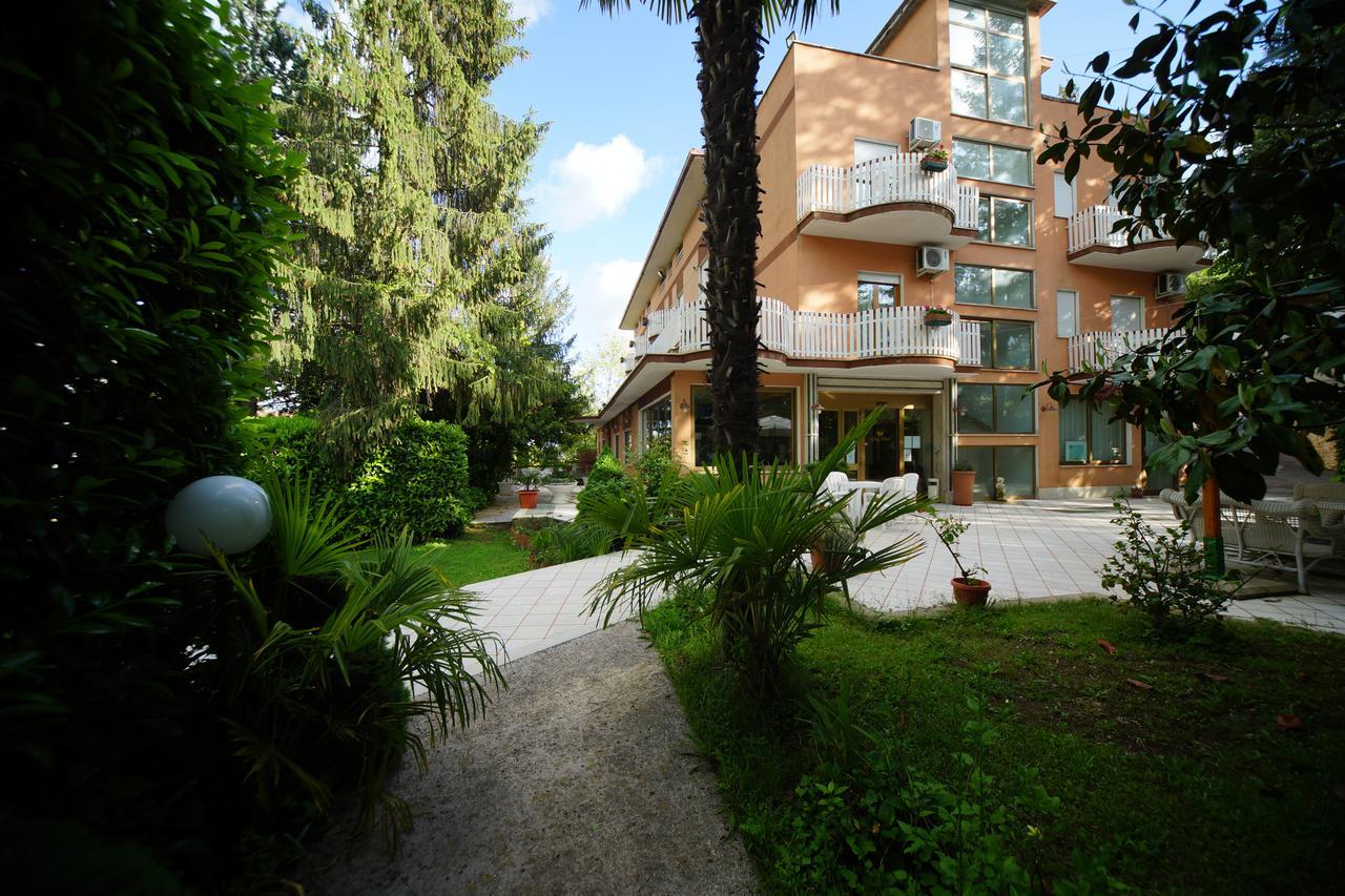 King Hotel Ф'юджі Екстер'єр фото