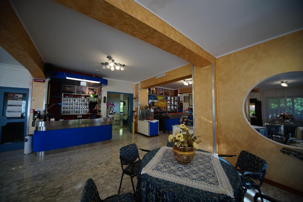 King Hotel Ф'юджі Екстер'єр фото